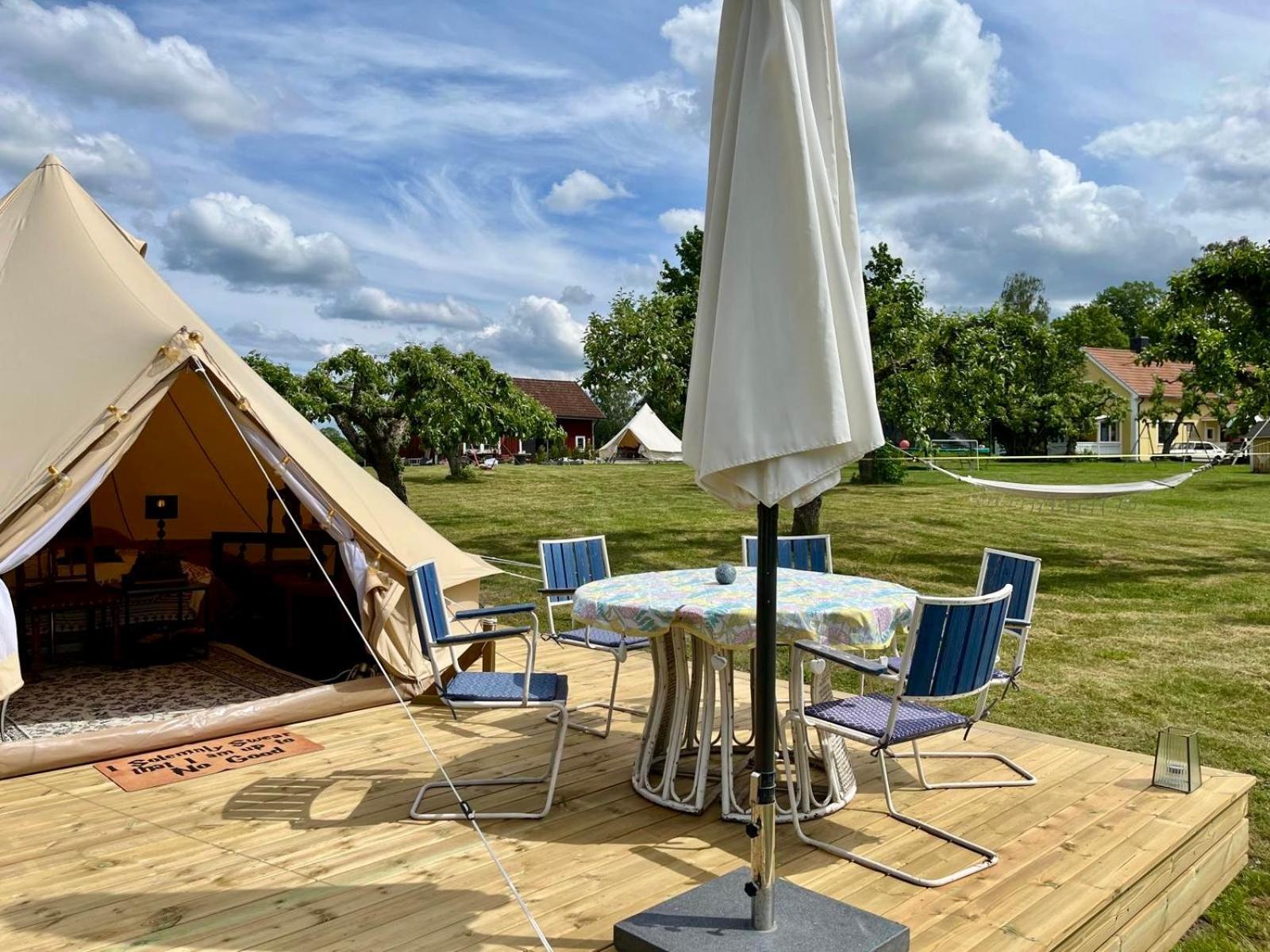 Hotel Soerby Glamping Klockrike Exterior foto
